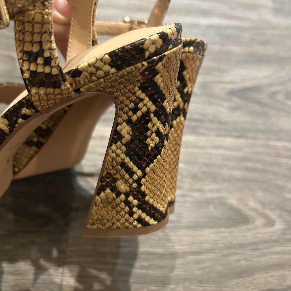 Katy Perry Size 7 37 Square Platform Sandals Snake Print Brown Tan Chunky Heels - Picture 10 of 16